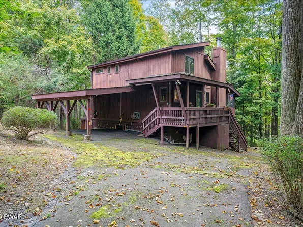 91 Draco Dr, Lake Ariel, PA 18436