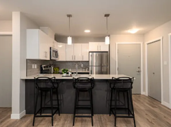 Glen Valley Grove Apartments