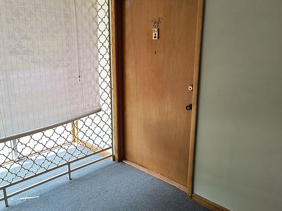 4th image of 101 Joyce Ave APT 2F