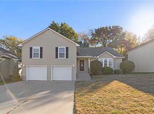 4303 Broadway Ter, Leavenworth, KS 66048