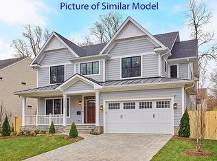 1906 Gilson St, Falls Church, VA 22043