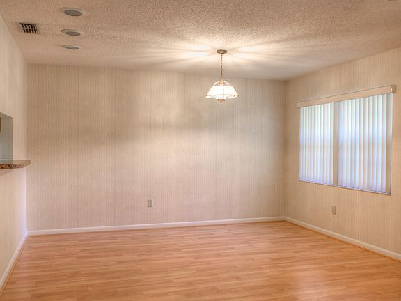 5th image of 4811 River Blvd