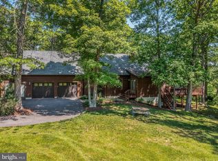 126 Old Mill Manor Ct, Berkeley Springs, WV 25411