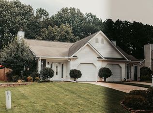 90 Courtyard Dr, Newnan, GA 30265
