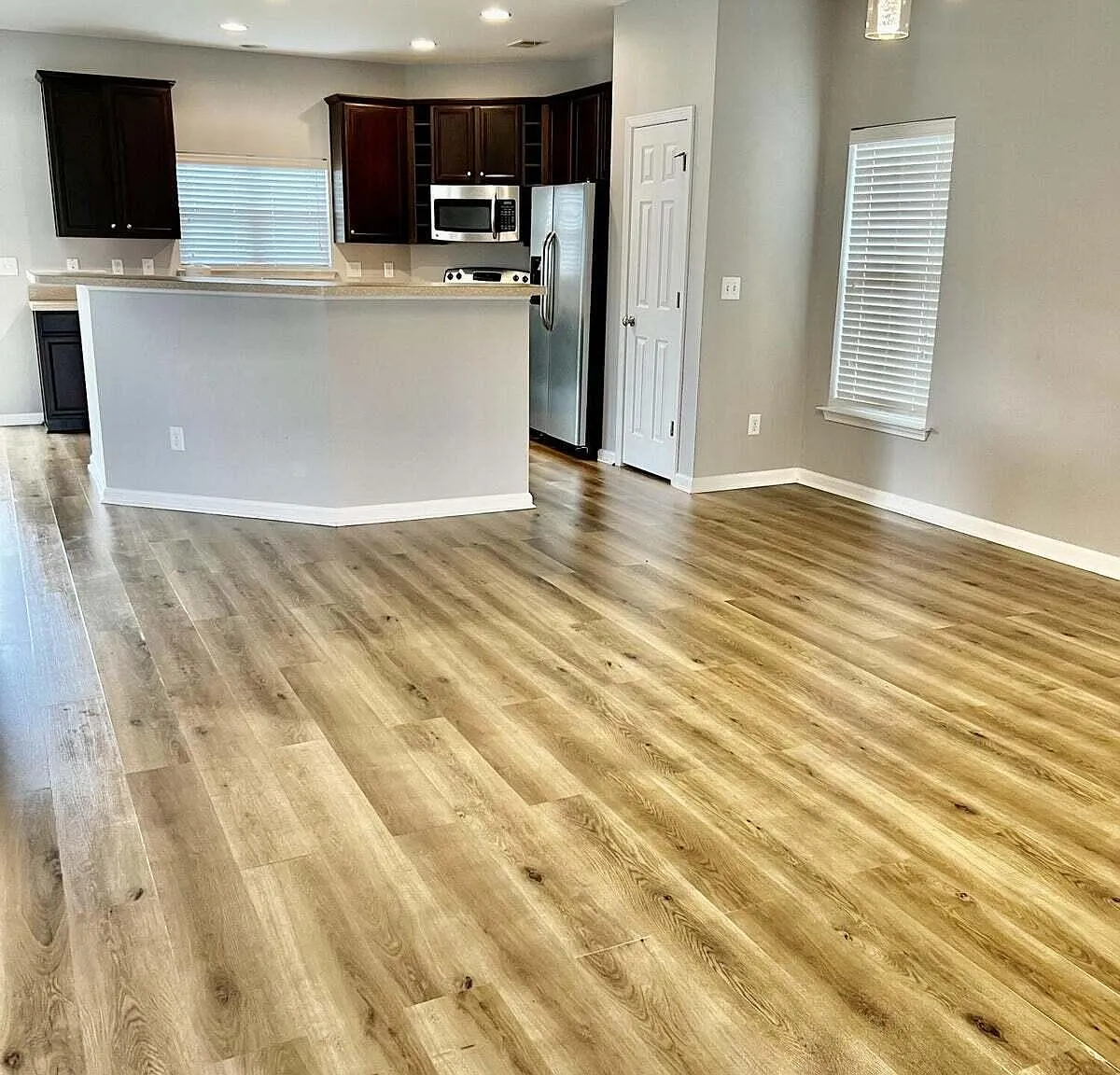 3 bed, 2.5 bath, 1780 sqft, $2,500 — Photo 4
