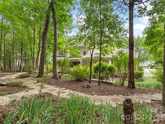 5th image of 1257 Waynewood Dr