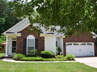 145 Castleton Dr, Mooresville, NC 28117