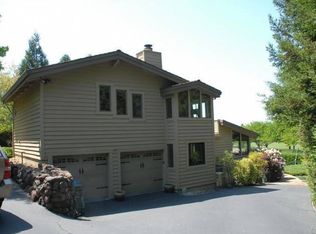 573 Buckeye Ct, Santa Rosa, CA 95409