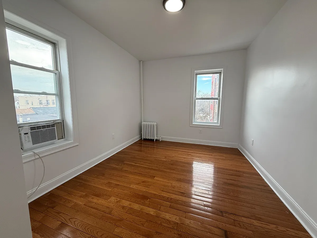 Building Photo - 485 Garfield Ave #10