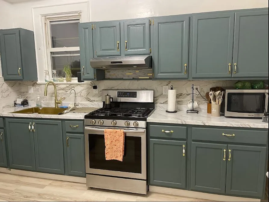 16 Hazel Pl — Photo 3
