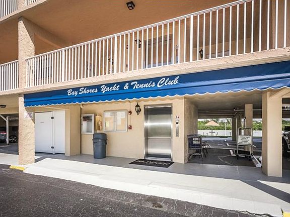 3rd image of 19451 Gulf Blvd APT 409