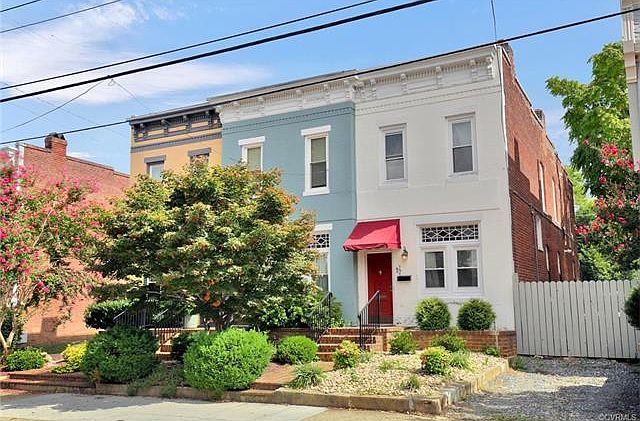 1st image of 1 1/2 W Robinson St