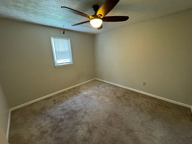 170 Parkridge Dr — Photo 11