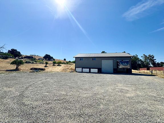 4th image of 7924 Spencer Lane