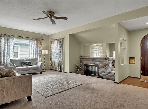 4th image of 838 E Lorena Ave