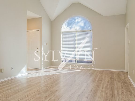 2nd image of 2022 Mallard Dr