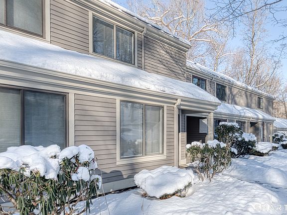 3rd image of 35 Riveredge Drive #35