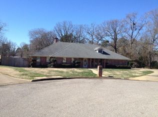 113 Northhill Ct, Longview, TX 75605