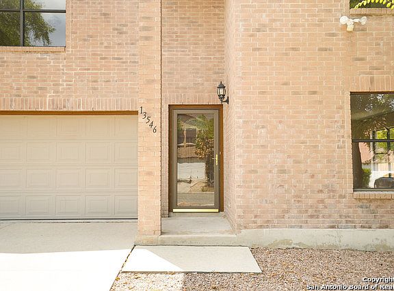 3rd image of 13546 MASON CREST DR