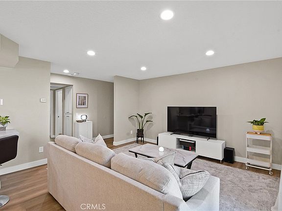 3rd image of 2608 Avenida Del Vis #E104