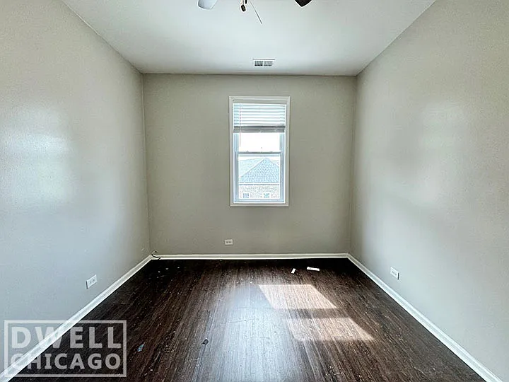 1903 S Blue Island Ave #3 — Photo 9