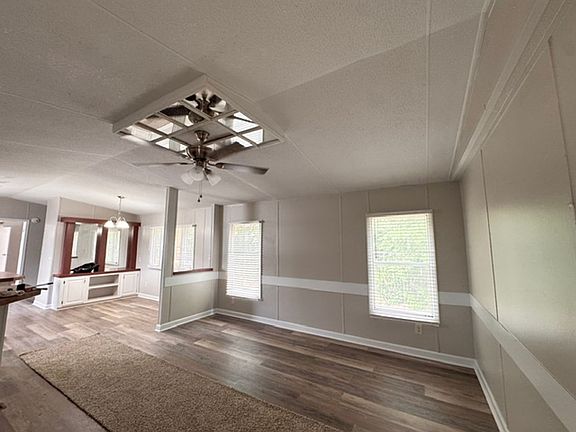 3rd image of 1635 Pine Lake Dr