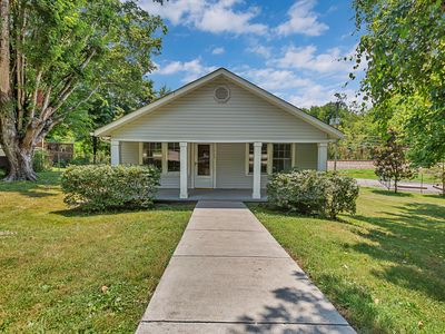 1008 W Broadway St, Lenoir City, TN, 37771