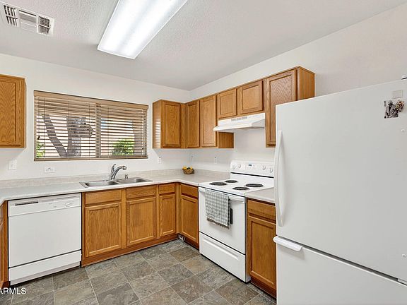 4th image of 2275 E PEACH TREE Drive
