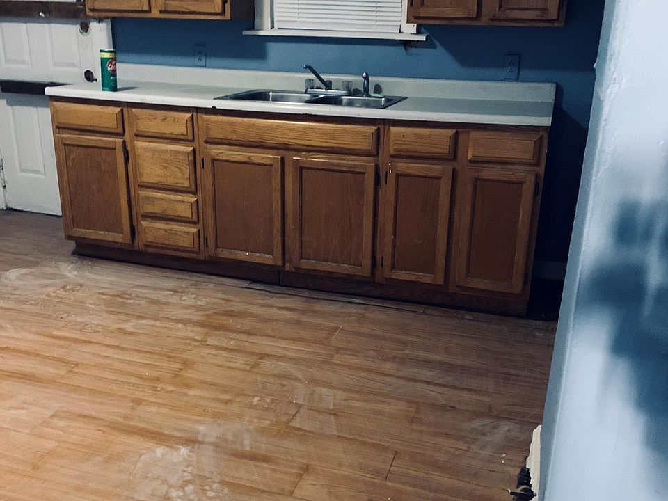 2nd image of 72 Stevens Ave #4