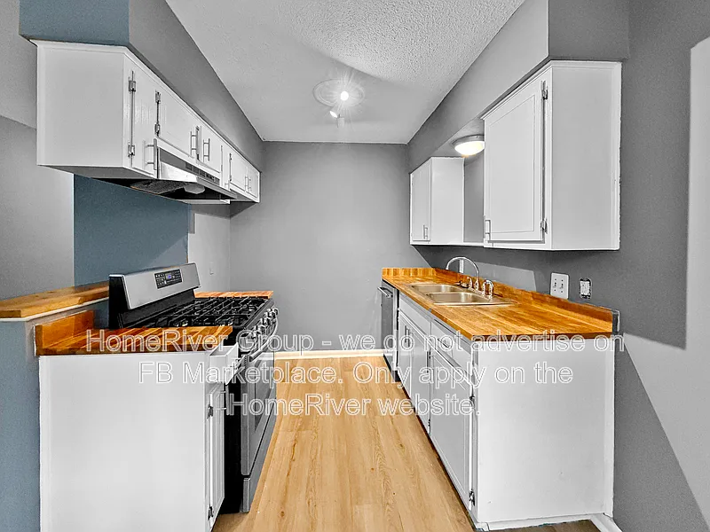 3 bed, 1.0 bath, 900 sqft, $1,245 — Photo 4