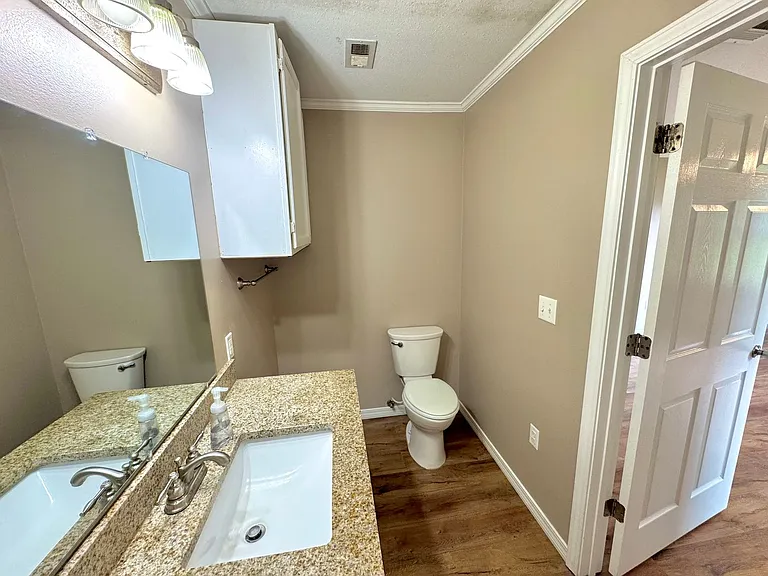 1190 Carnes Rd — Photo 16