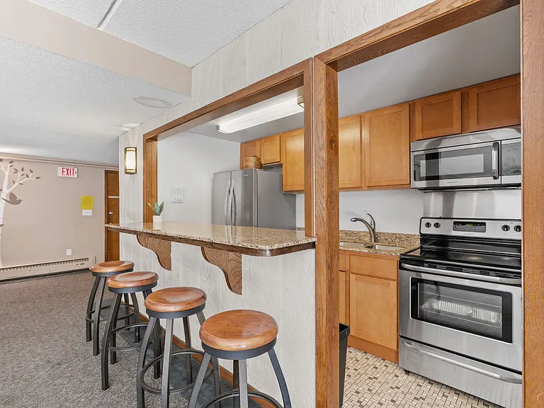 Cedarwood West Apartments | 2-Bedroom Apartments — Photo 21