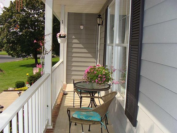 3rd image of 3146 Pin Oak Dr