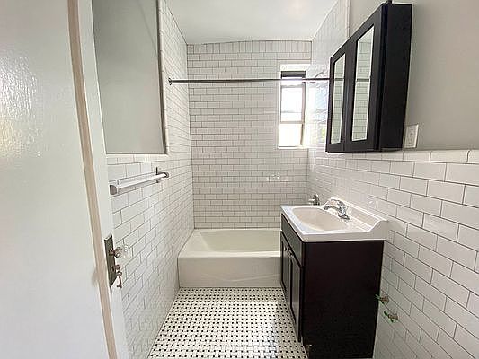 5th image of 118-18 Metro Ave #6I
