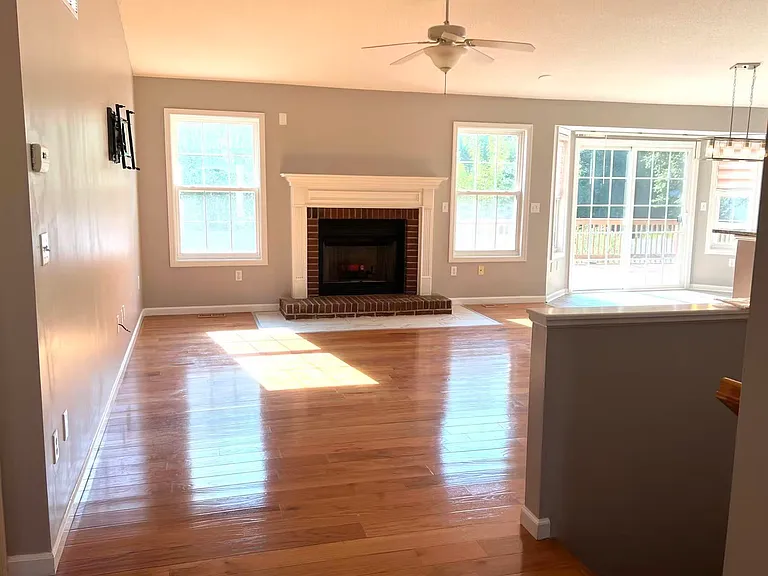 3477 Vicksburg Dr — Photo 4