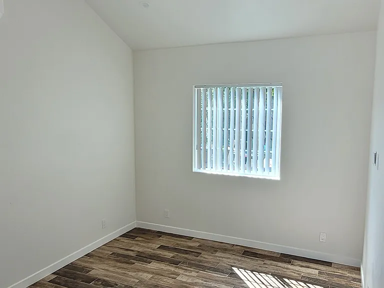 121 W Janss Rd — Photo 13