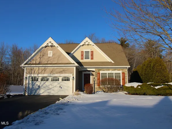 58 Chatsworth Way, Clifton Park, NY 12065