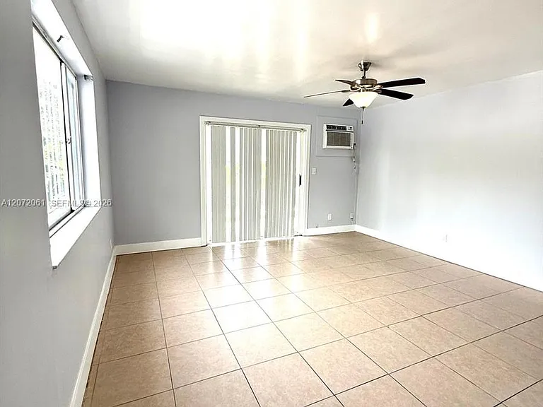 1134 NW 1st Ave #1134 — Photo 3