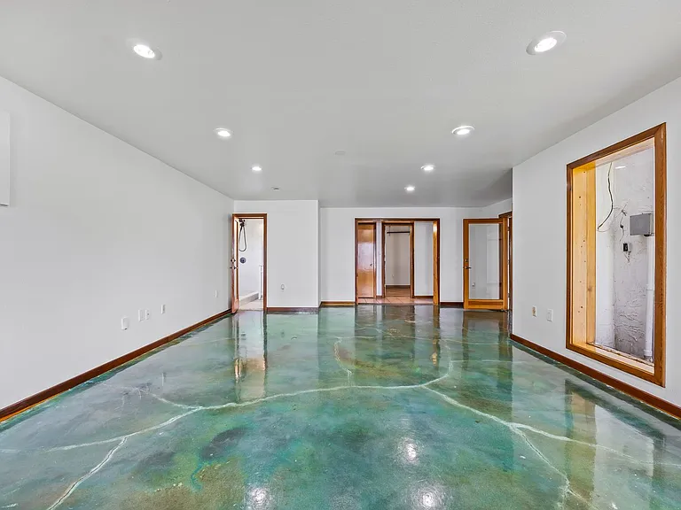 485 N Shore Dr — Photo 17