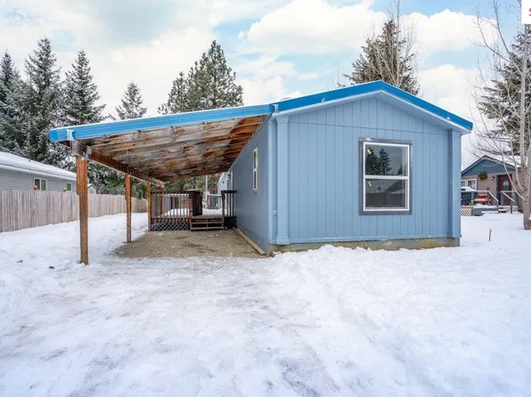 31735 N 8th Ave, Spirit Lake, ID 83869