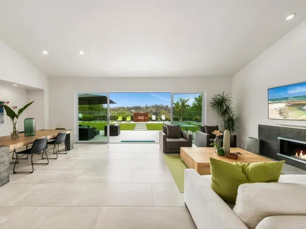 1504 Hamilton Ln, Escondido, CA 92029