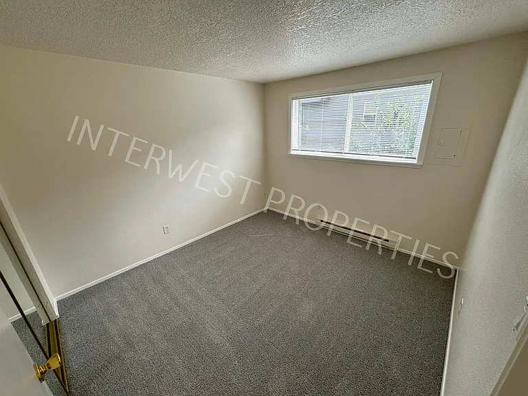 16705 NE Halsey St #106 — Photo 9