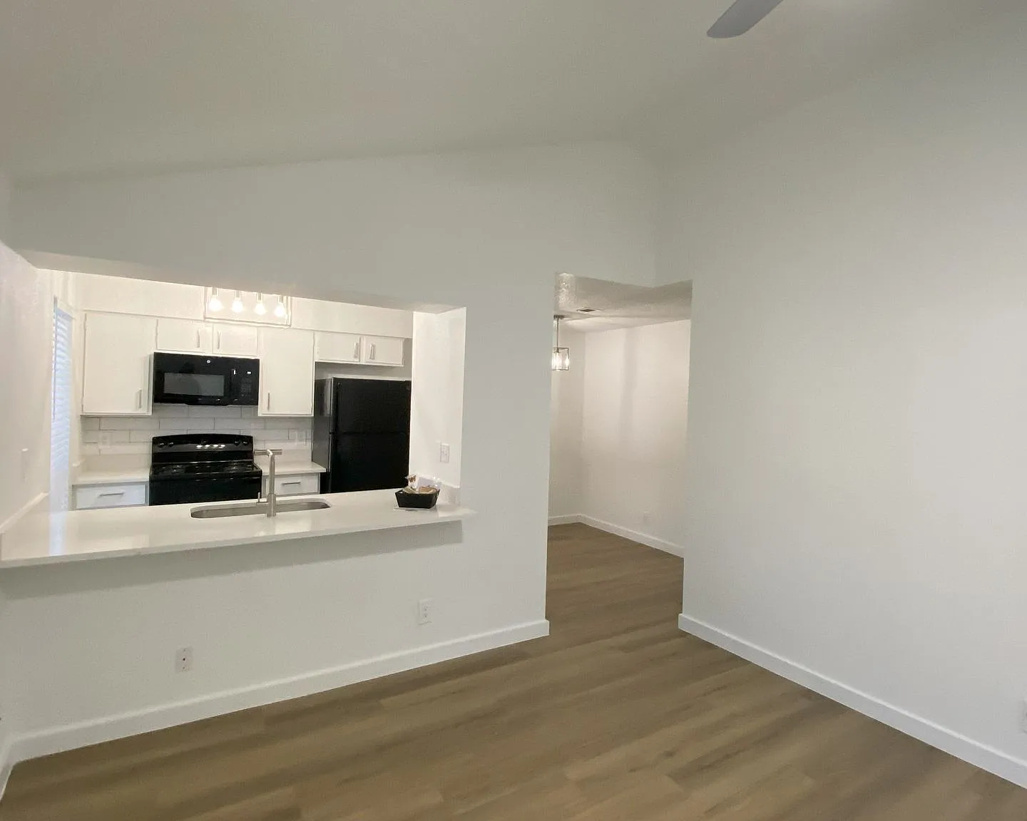 St. Edwards Place Apartments — Photo 1