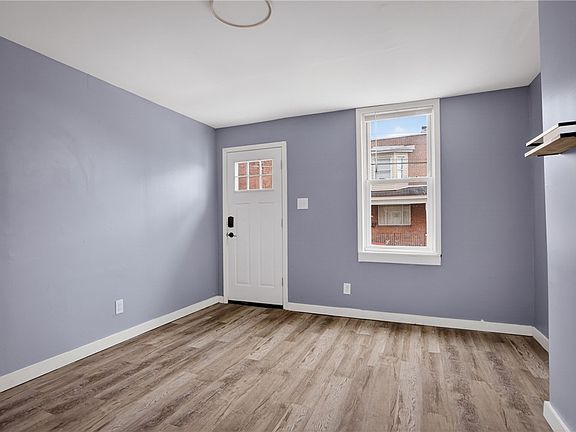 3rd image of 363 44th St