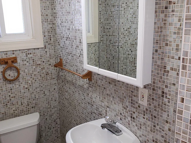 52 Glendale Pl — Photo 9