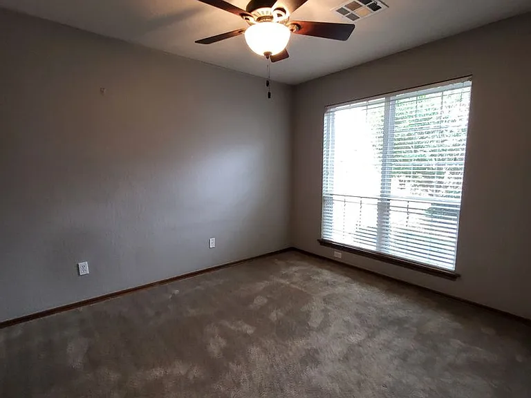 3517 Glisten St — Photo 20