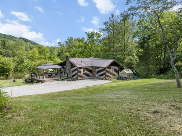 7223 Campbell Rd, Ripley, OH 45167