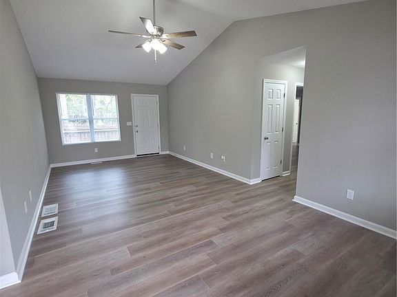 2nd image of 274 Chesterton Drive