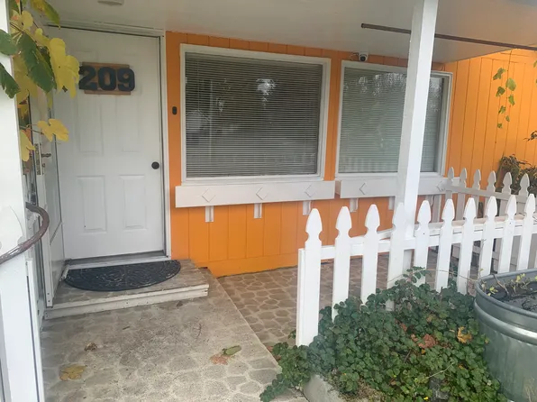 209 Alder Ave, Marysville, WA 98270