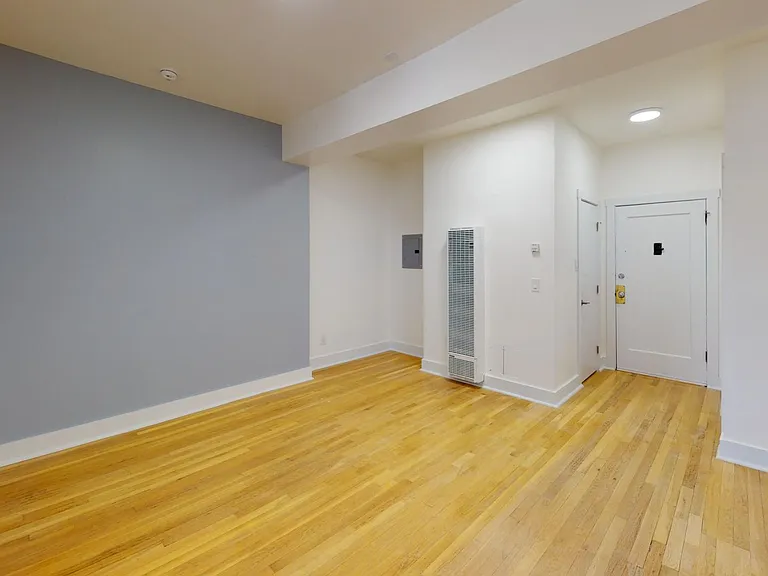 1290 Grove St — Photo 29